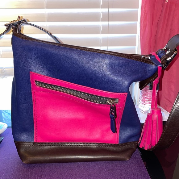 Coach Handbags - COACH DUFFLE